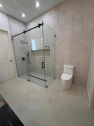 13231 SW 220 ST, Miami, FL 33170