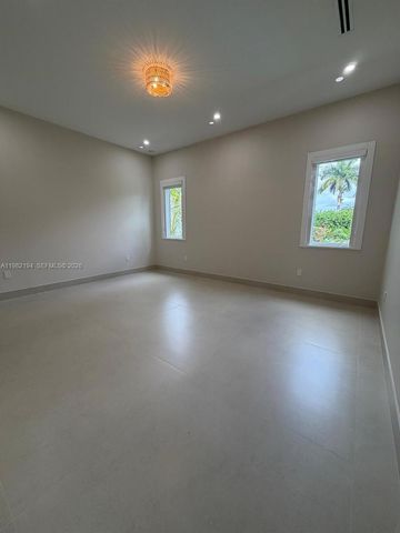 13231 SW 220 ST, Miami, FL 33170