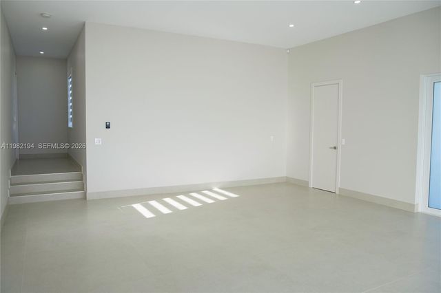 13231 SW 220 ST, Miami, FL 33170