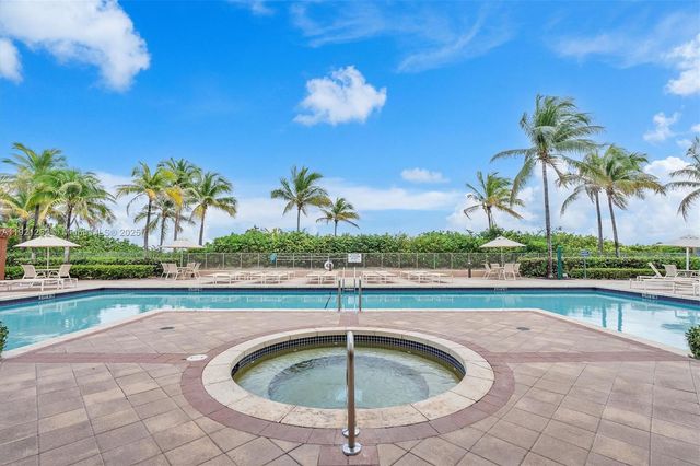 2080 S Ocean Dr 809, Hallandale Beach, FL 33009