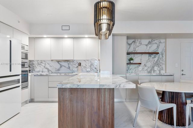 2080 S Ocean Dr 809, Hallandale Beach, FL 33009