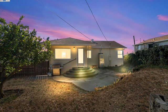 108 Mesa, Vallejo, CA 94591