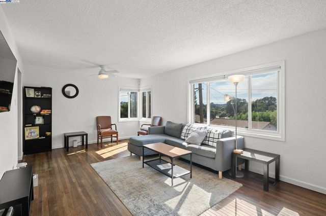 108 Mesa, Vallejo, CA 94591