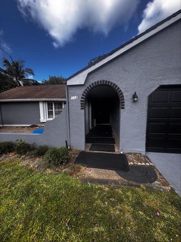 112 NE Caprona Avenue, Port St Lucie, FL 34983