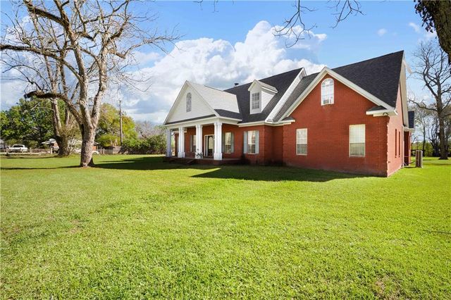 8391 Ramsey Road, Grand Bay, AL 36541