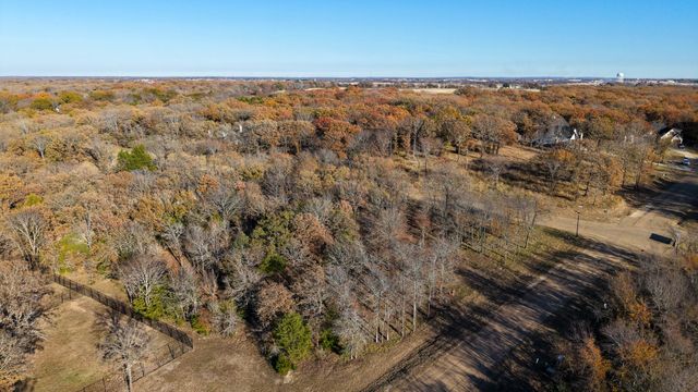 100 Oakmont Drive, Mabank, TX 75147