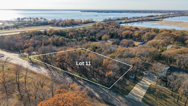 100 Oakmont Drive, Mabank, TX 75147