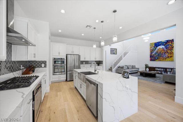 2720 Natural Rock Drive, Las Vegas, NV 89138