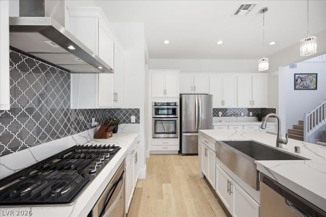 2720 Natural Rock Drive, Las Vegas, NV 89138