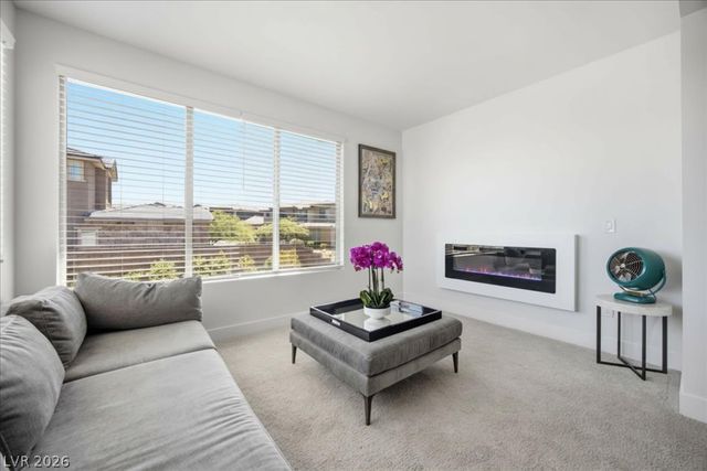 2720 Natural Rock Drive, Las Vegas, NV 89138