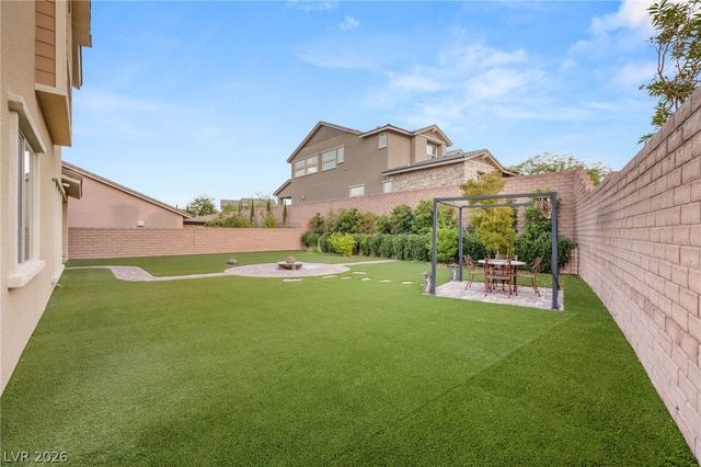 2720 Natural Rock Drive, Las Vegas, NV 89138