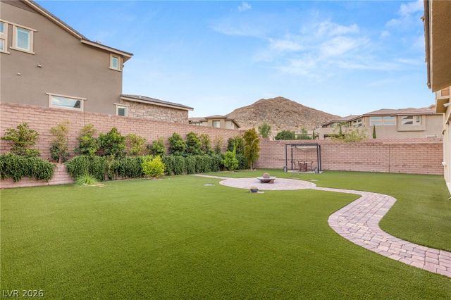 2720 Natural Rock Drive, Las Vegas, NV 89138