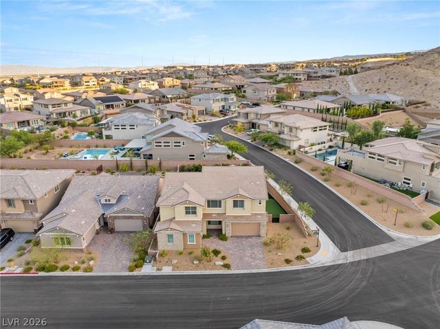 2720 Natural Rock Drive, Las Vegas, NV 89138