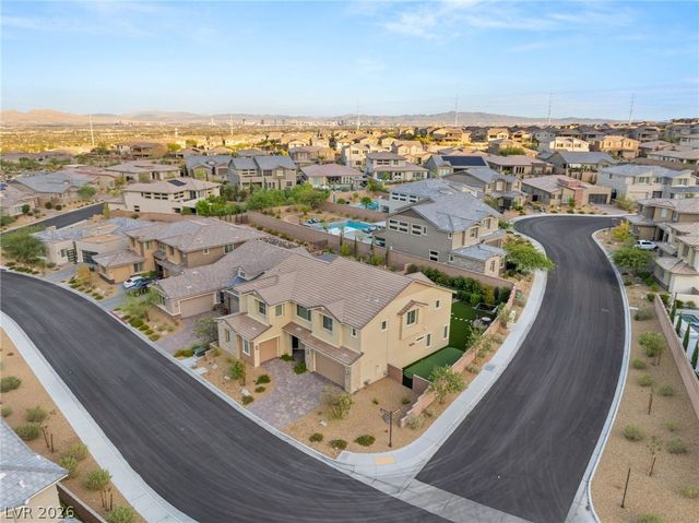 2720 Natural Rock Drive, Las Vegas, NV 89138