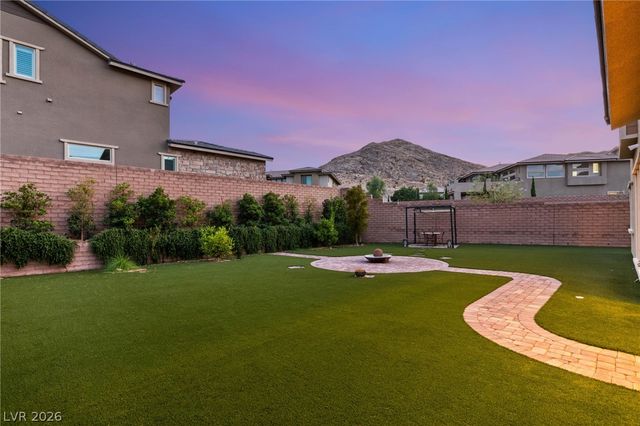 2720 Natural Rock Drive, Las Vegas, NV 89138