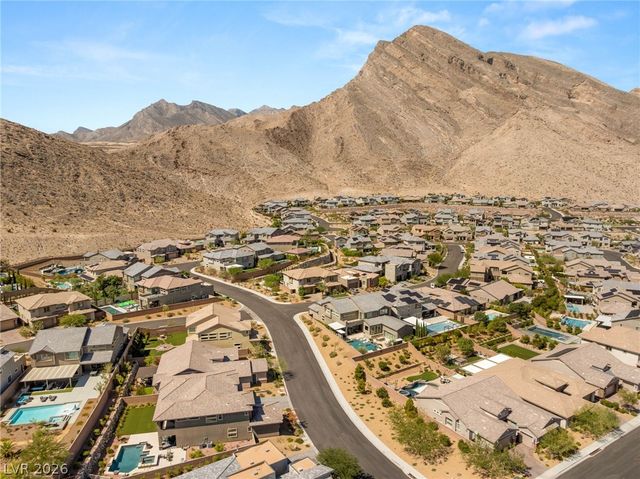 2720 Natural Rock Drive, Las Vegas, NV 89138