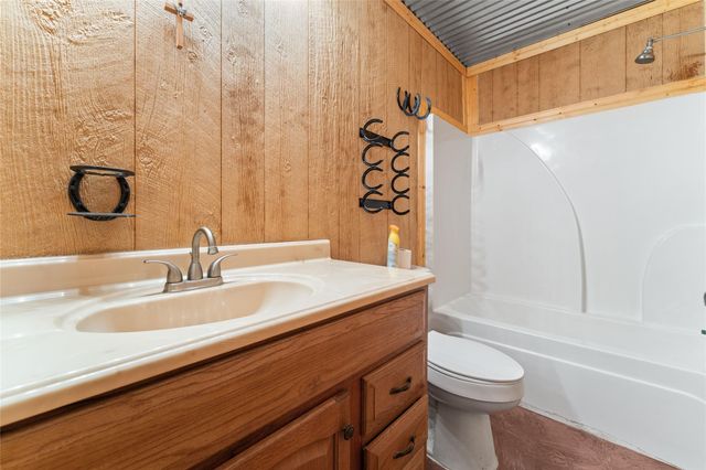 2951 County Road 360, Bartlett, TX 76511