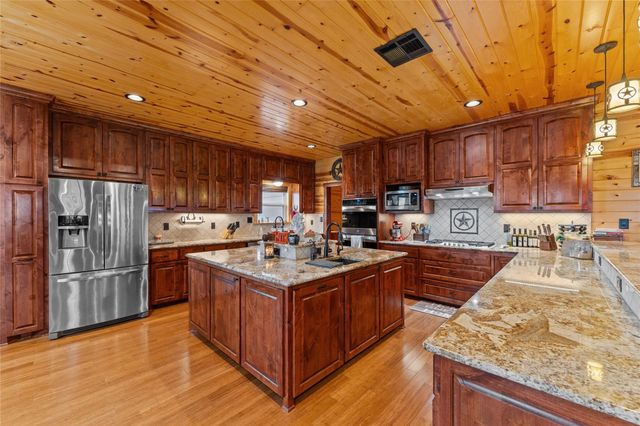 2951 County Road 360, Bartlett, TX 76511