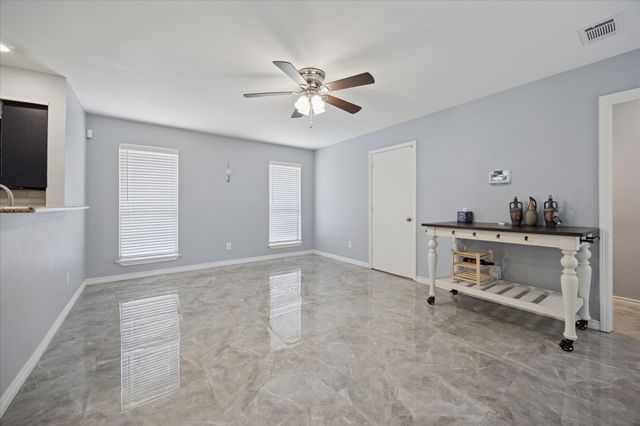 1103 Briarcliff Drive, Arlington, TX 76012
