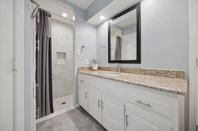 1103 Briarcliff Drive, Arlington, TX 76012
