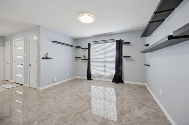 1103 Briarcliff Drive, Arlington, TX 76012