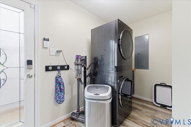 7510 Pano Dr, North Chesterfield, VA 23237