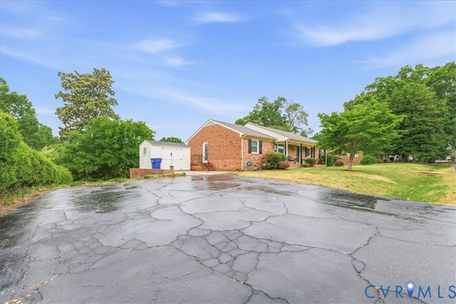 7510 Pano Dr, North Chesterfield, VA 23237