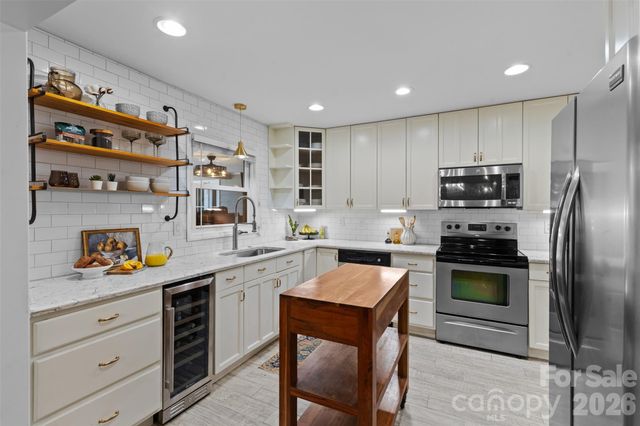 4801 Fairheath Road, Charlotte, NC 28210