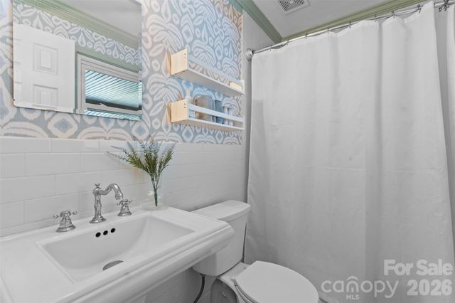 4801 Fairheath Road, Charlotte, NC 28210