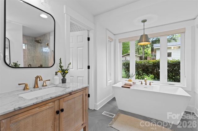 4801 Fairheath Road, Charlotte, NC 28210