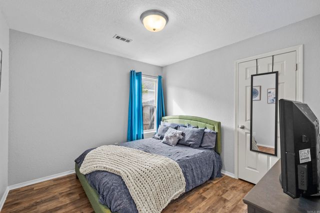 512 Saunders Drive, North Little Rock, AR 72117