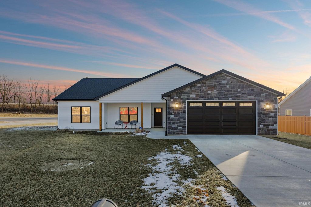 307 N Filmore Avenue, Fowler, IN 47944