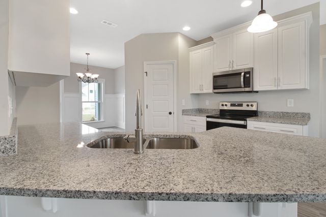 1675 Pine Ridge Dr N, Hephzibah, GA 30815