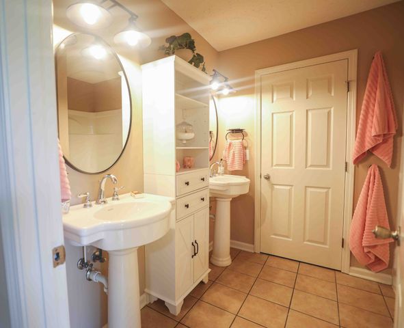 412 Williams Ave, Madison, TN 37115