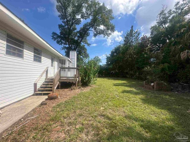 1811 N Spring St, Pensacola, FL 32501