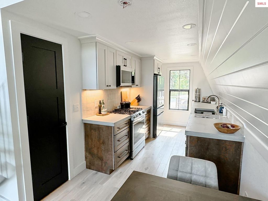 2151 Highland Flats Rd, Naples, ID 83847 photo 22