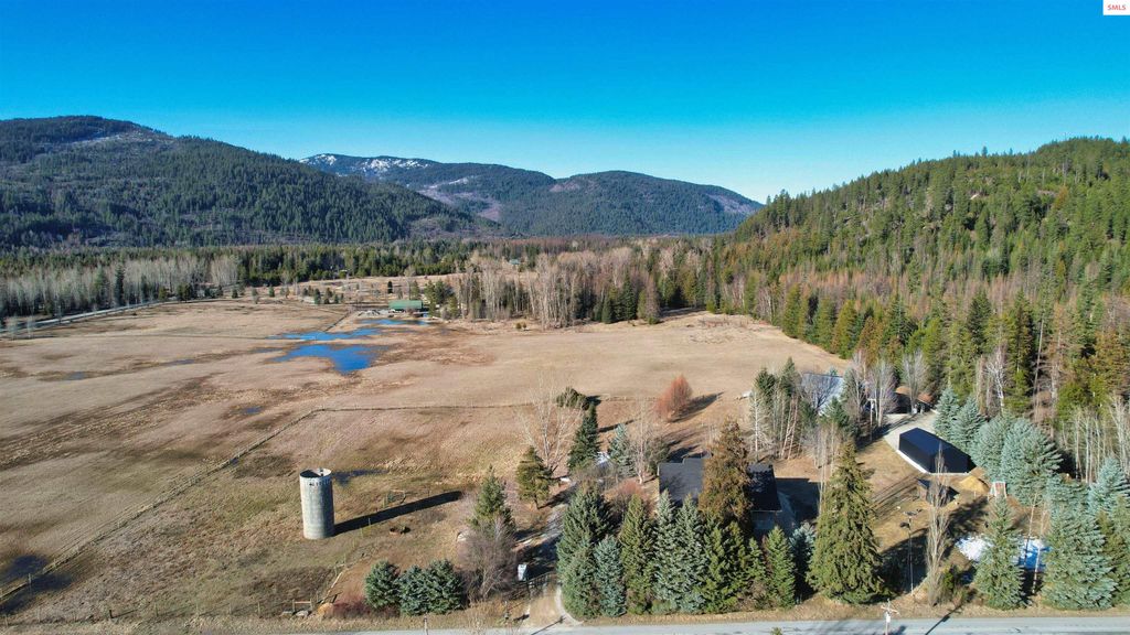 2151 Highland Flats Rd, Naples, ID 83847 photo 29