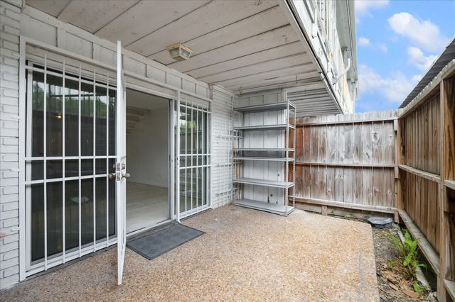 7821 Rue Saint Cyr Street 55, Houston, TX 77074