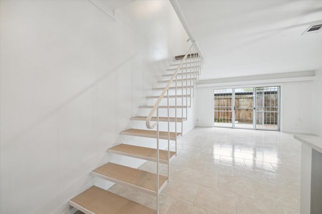7821 Rue Saint Cyr Street 55, Houston, TX 77074
