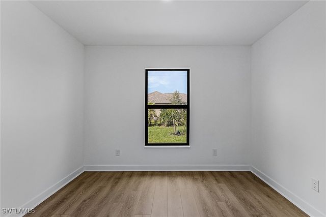 420 NW 25th AVE, Cape Coral, FL 33993