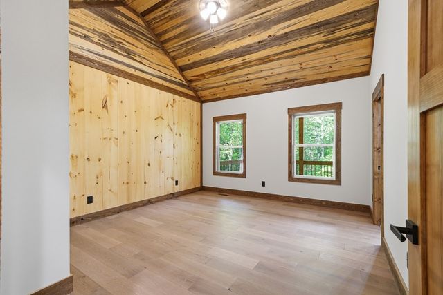 121 Orbit Lane, Ellijay, GA 30540
