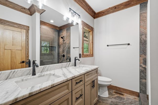 121 Orbit Lane, Ellijay, GA 30540