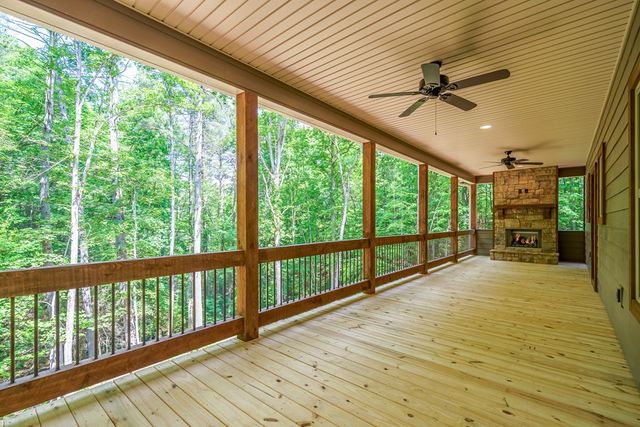 121 Orbit Lane, Ellijay, GA 30540