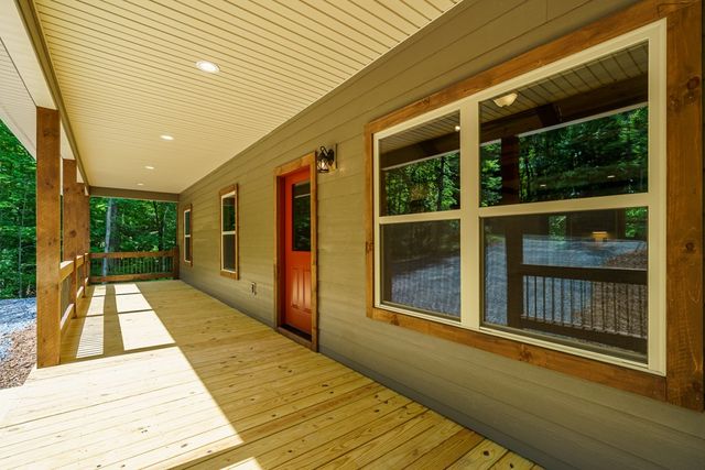 121 Orbit Lane, Ellijay, GA 30540