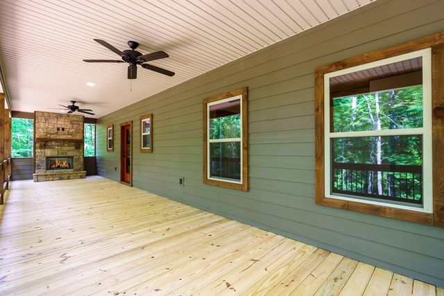 121 Orbit Lane, Ellijay, GA 30540