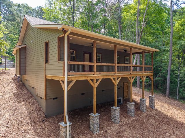 121 Orbit Lane, Ellijay, GA 30540
