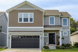 1225 SW Waterloo Drive, Lee's Summit, MO 64083