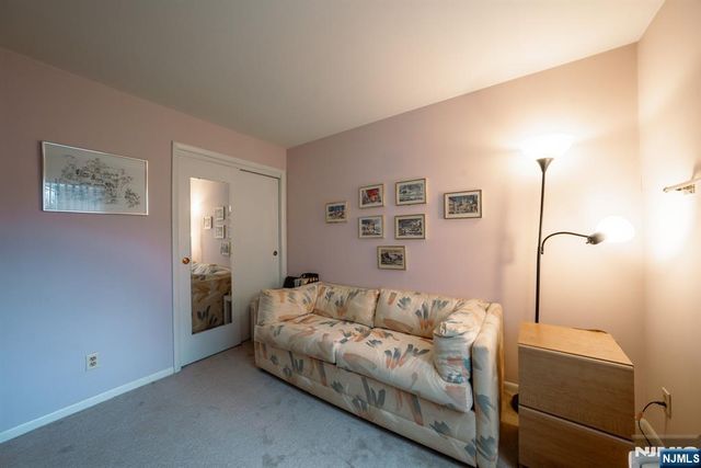 208 Federal Hill Road, Pompton Lakes, NJ 07442