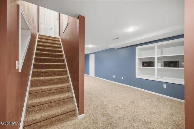 8015 Gregory Lane, Guilderland, NY 12303