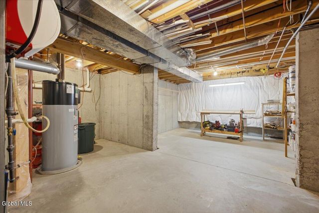 8015 Gregory Lane, Guilderland, NY 12303